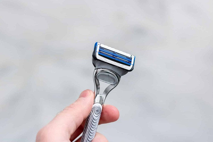 أفضل طريقة لإزالة شعر المناطق الحساسة للرجال