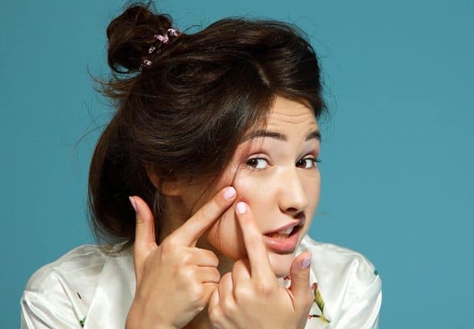 كيف أحصل على بشرة صافية خالية من الحبوب - أونيلا