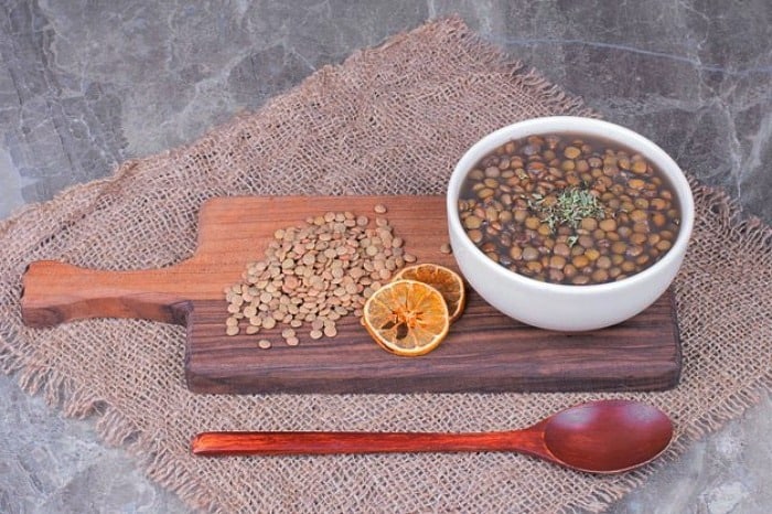 شوربة العدس